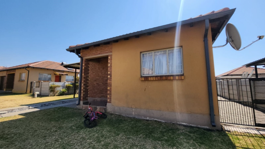 3 Bedroom Property for Sale in Waterval East North West